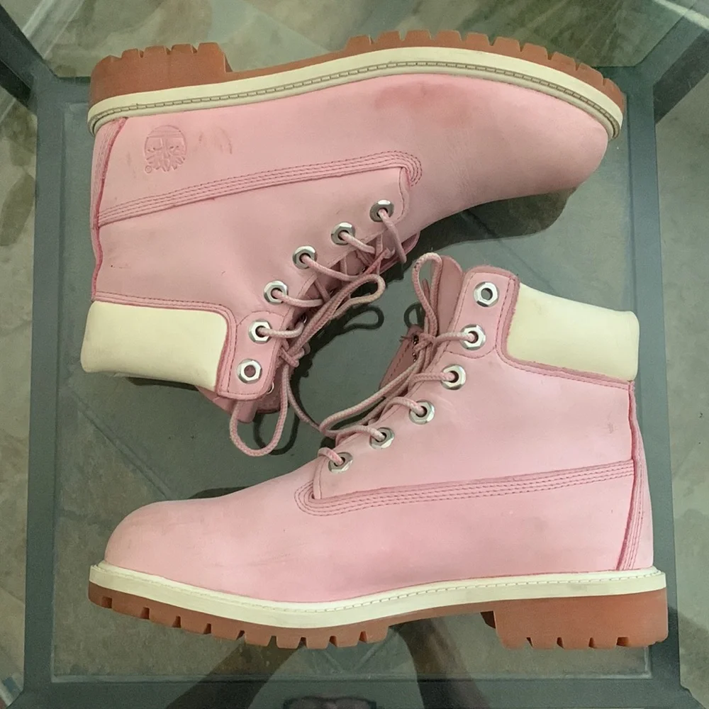 TIMBERLAND Premium 6-Inch Waterproof Boot (WMS SIZE 7)